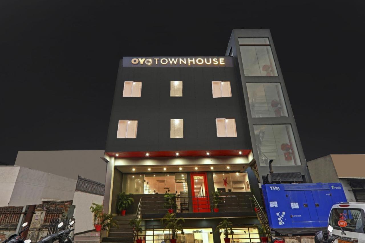 Hotel Townhouse The Shubham Bijnaur Esterno foto