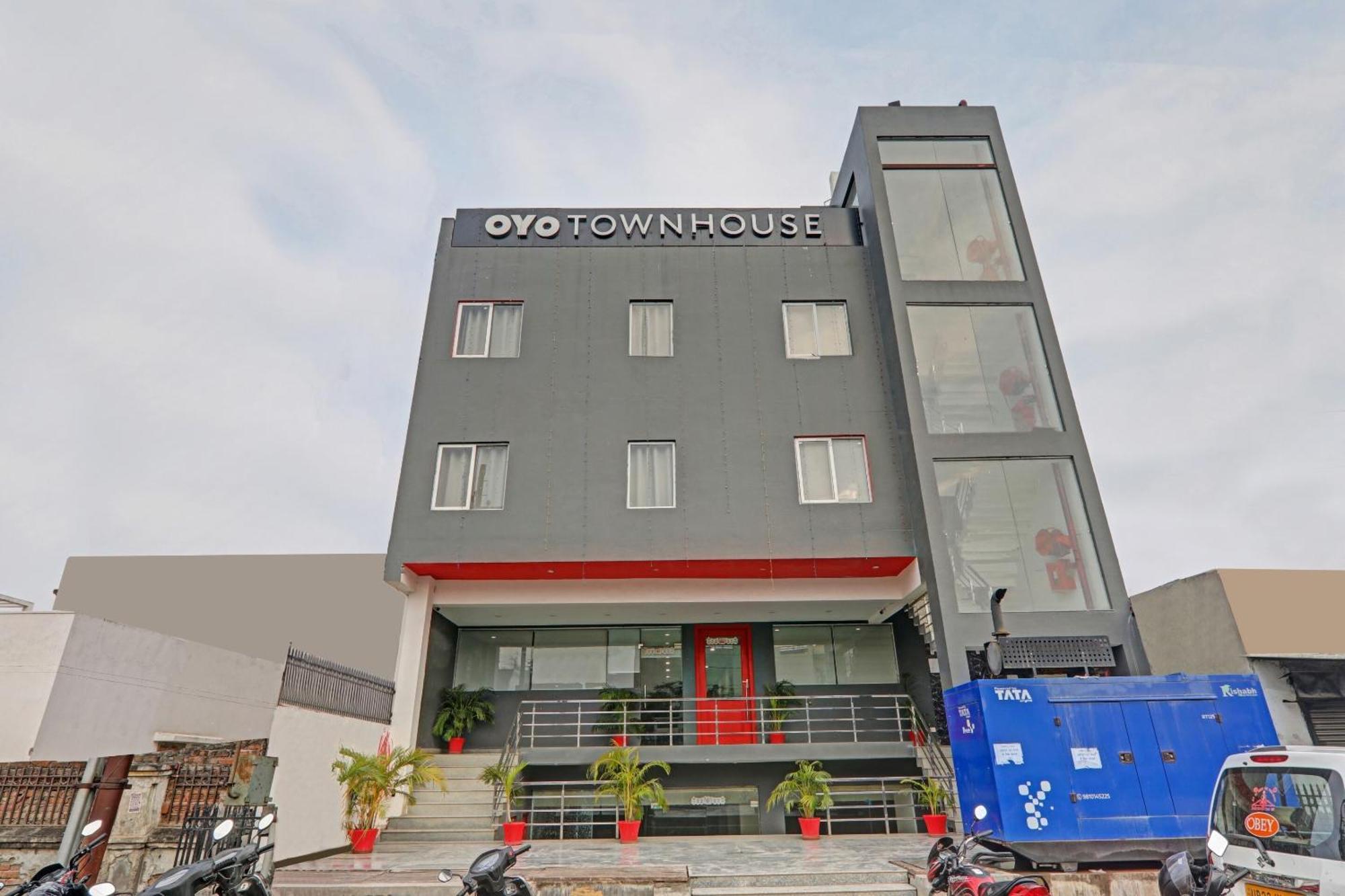 Hotel Townhouse The Shubham Bijnaur Esterno foto
