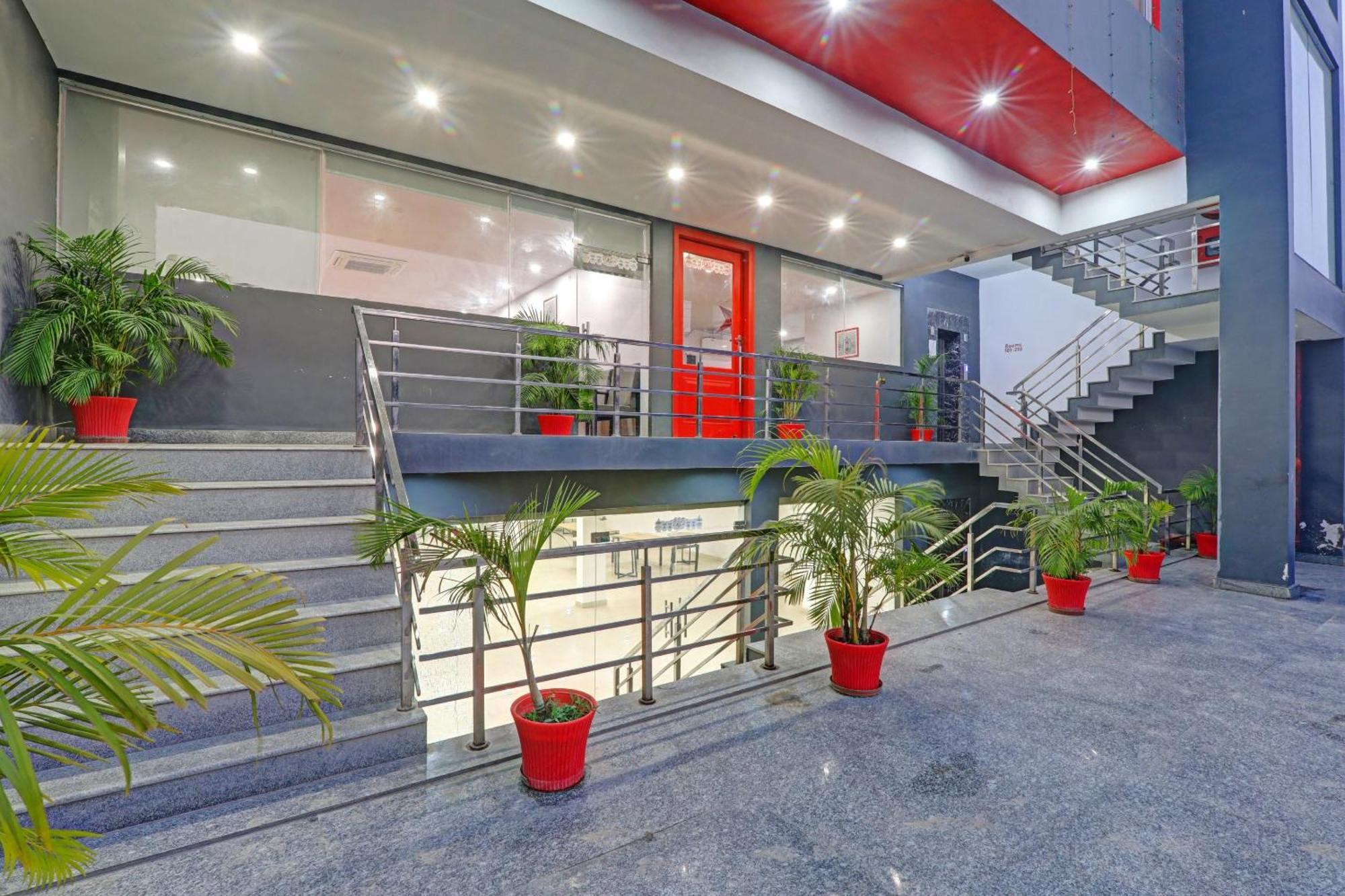 Hotel Townhouse The Shubham Bijnaur Esterno foto